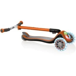 GLOBBER Elite Prime Mit Leuchtrollen Und Flashlight, Scooter 9 GLOBBER Elite Prime Mit Leuchtrollen Und Flashlight, Scooter -Spielwarenladen GLOBBER Elite Prime mit Leuchtrollen und Flashlight Scooter@@1so7ge05 2