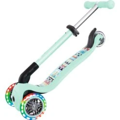GLOBBER Junior Foldable Fantasy Lights, Scooter -Spielwarenladen GLOBBER Junior Foldable Fantasy Lights Scooter@@1818463 10