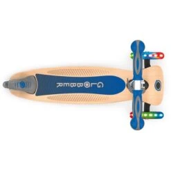 GLOBBER Primo Wood Mit Leuchtrollen, Scooter -Spielwarenladen GLOBBER Primo Wood mit Leuchtrollen Scooter@@1so7gp05 4