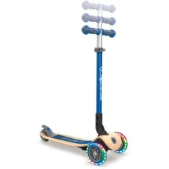 GLOBBER Primo Wood Mit Leuchtrollen, Scooter -Spielwarenladen GLOBBER Primo Wood mit Leuchtrollen Scooter@@1so7gp05 6